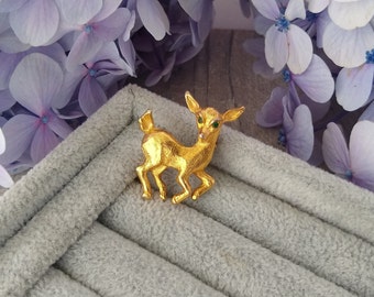 Vintage Deer Brooch, Little Deer With Green Eyes Brooch, Golden Doe Pin, Baby Deer, Letterbox Gift, Vintage Animal Gift, Slow Gifting