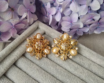 Retro Faux Pearl Clip-on Earrings Gold Tone Rhinestone Large Statement Classic