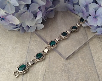 Green Oval Link Bracelet, Resin Cabochon Link Chain, Ornate Gothic Bracelet, Vintage Deco Bracelet, Foldover Clasp, Vintage Jewellery