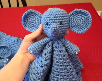 Patrón de manta de seguridad para bebé con gatitos y elefante de crochet