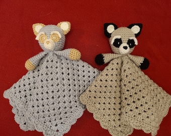 Patrón de manta de bebé de mapache y gatitos a crochet
