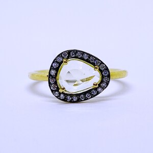 Sapphire Ring - Yellow Sapphire Ring - Sapphire Jewellery - 18K Gold Ring - Sapphire And Diamond Ring - Sapphire And Diamond Jewelry