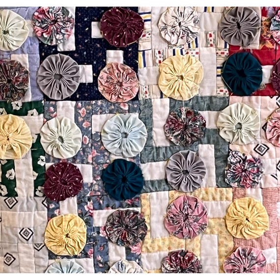 Handmade Quilted Fabric Yo-Yo Patchwork Carry Tot… - image 2