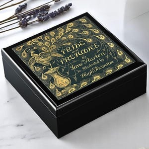 Jane Austen Holz Schmuckschatulle Für Buch-Liebhaber-Geschenk Stolz und Vorurteil Pfau-Andenken-Schmuckschachtel Jane Austen Fan Geschenk Bücherwurm Dekor Karte Aufbewahrungsbox