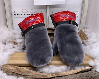 Recycled fur and leather mittens, Les Léontine. Size Large