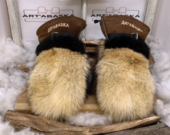 Recycled fur and leather mittens, Les Angèle. Size Large