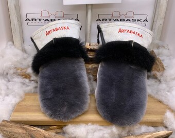 Recycled fur and leather mittens, Les Eliane. Size Large
