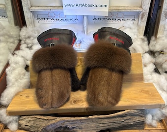 Marie Paule Small mittens, recycled brown mink, chocolate fox cuff, brown leather, red stitching, brown sheepskin thumb, vegan lining, Quebec