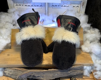 Josée Medium Mittens – recycled white fur, charcoal sheared sheepskin and black & red Italian leather, handmade, Quebec