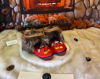 Les Margot 6 Women's Recycled Fur Indoor Moccasin Mickey Edition