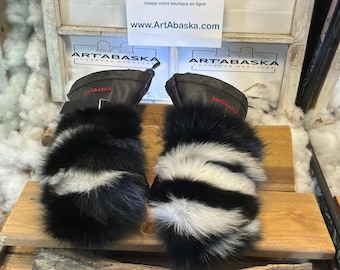 Recycled fur mittens, Italian leather, handmade in Quebec, Small Jacqueline, artistic, unique piece