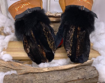 Rachel XL Mittens – Patchwork of recycled fox & shaved mink, brown/beige/red leather, handmade, unique piece Quebec