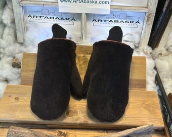 Rollande X-Large City Mittens in Recycled Fur – Handmade in Quebec – Lightweight, Elegant, Urban Comfort – ArtAbaska