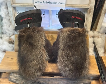X-Large Yvonne mittens, recycled raccoon leather, Italian snakeskin effect, handmade in Quebec