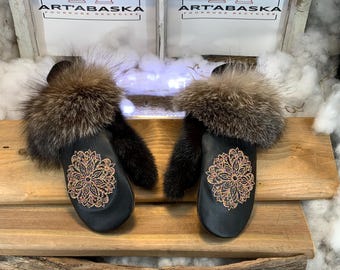 City mittens in recycled fur and leather, Les Laure Collection Ruban Rose Size Medium