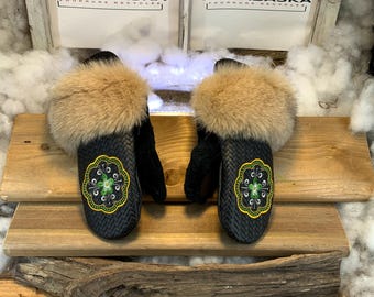 City mittens in recycled fur and leather, Les Louise Collection Ruban Rose Size Medium