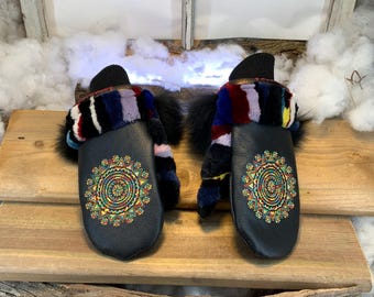 City mittens in recycled fur and leather, Les Estelle Collection Ruban Rose Size Medium