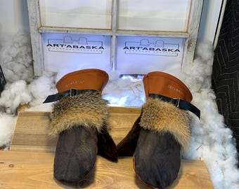 Recycled and refashioned fur and leather mittens. LesClementine Large Size