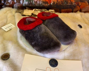 Adrienne Slipper – size 10 women – Italian Sherling & recycled leather, unique piece handmade in Quebec