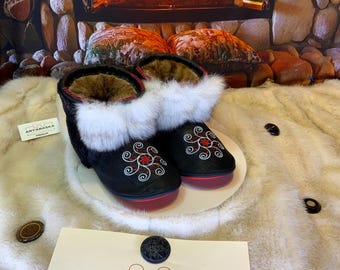 Les Claudette 10 Women's Recycled Fur Indoor Moccasin