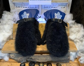 Recycled fur and leather mittens, Les Jeanne Grandeur X-Large Edition Maple Leaf of Toronto