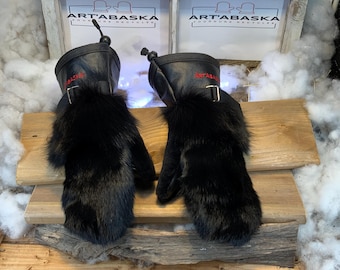 Recycled fur and leather mittens. The Suzanne. Size Medium Black Edition