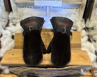 Sylvie Small mittens, recycled brown mink, chocolate brown sheepskin, brown Italian leather, red stitching, vegan interior, Quebec