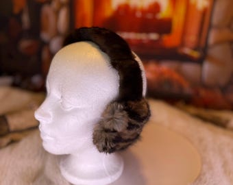 Earmuffs made entirely of recycled fur, recycled dyed Muskrat edition and shaved mink on the head Les Ghyslaine