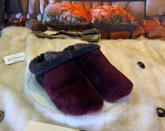Slipper Denise 10 Femme – Mocassins d’intérieur argentés en cuir & fourrure recyclée fait à la main au Québec