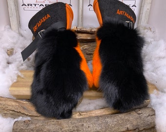 Micheline XL Mittens – Black fox & orange rabbit patchwork, orange/black leather, floral embroidery, handmade, Quebec