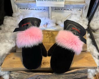 Mariette Medium mittens in dense black sheared sheepskin with a bright pink fox stripe, recycled black Italian leather, handmade in Quebec