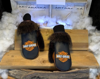 Raymonde MEDIUM mittens – Harley Davidson edition embroidered black leather, recycled raccoon & brown mink – Quebec crafts