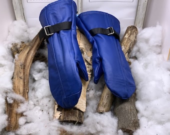 Super Mario Bross edition recycled all-leather mittens. Size XL.