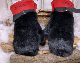 Recycled fur and leather mittens, Les Hélèna. Size X-Large