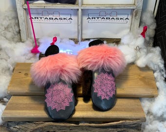 City mittens in recycled fur and leather, Les Renée Collection Ruban Rose Size Medium