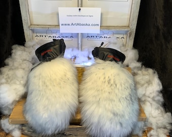 Les Gilbertte Mittens – Medium, full-length white and red sheared sheepskin, black Italian leather, handmade in Quebec