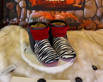 Les Charlotte 8 WOMEN'S recycled fur indoor moccasin