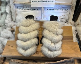 Medium Claire city mittens in recycled fur – Handmade in Quebec – Lightweight, elegant, urban comfort – Herringbone stitched edition