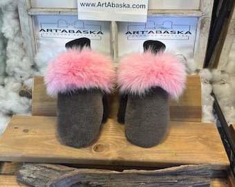 Small Monique city mittens in recycled fur – Handmade in Quebec – Lightweight, elegant, urban comfort – ArtAbaska