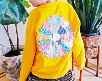 Kids Vintage Sweatshirt with Quilted Applique - size M