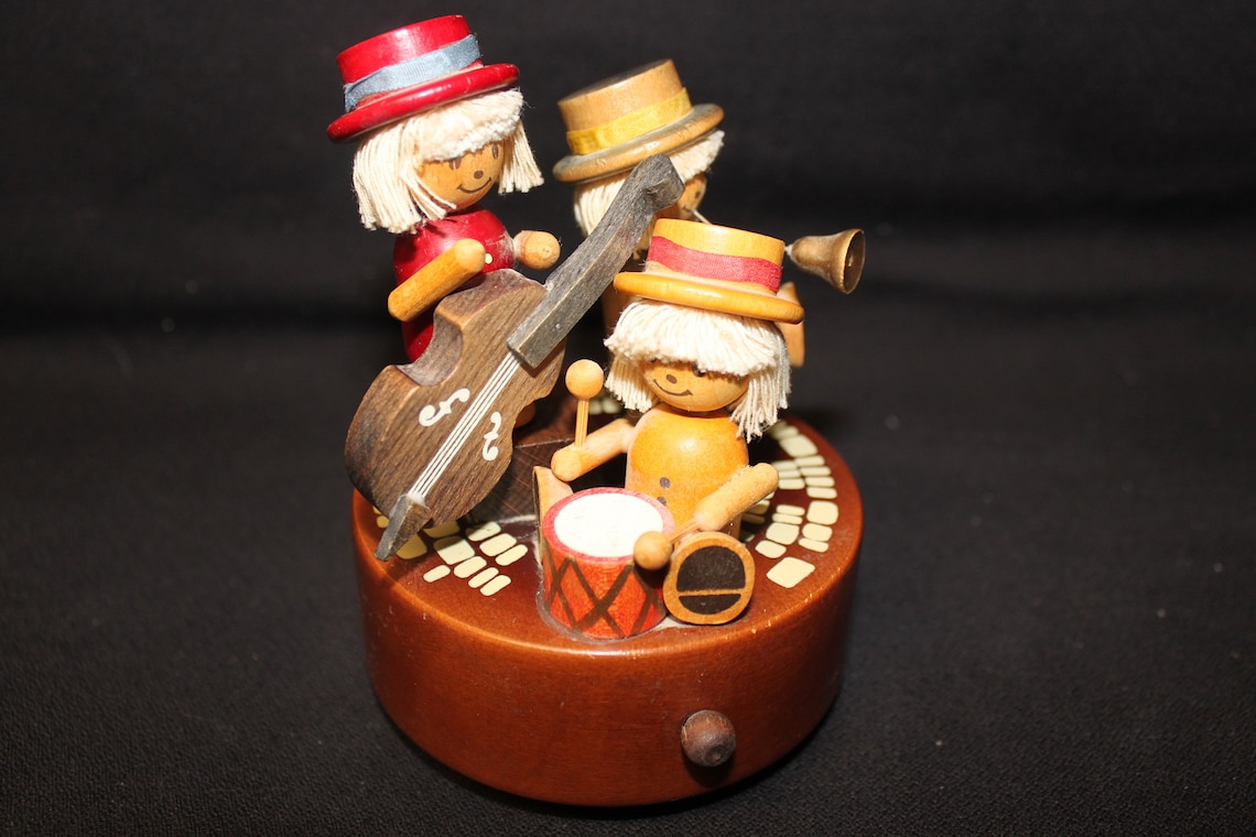 Dan's Kids Music Box wood figurines plays Music Box Etsy