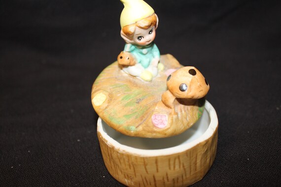 Homco Porcelain Trinket / Jewelry Box Elf Mushroo… - image 8