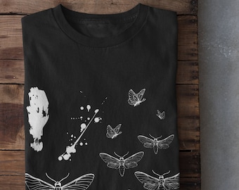 Grunge Clothing, Alt Clothing, Punk Clothes, Alternative Moth T-shirt, Grunge T shirt, Nu Goth Clothing, Dark Academia, Witchy Edgy Clothing