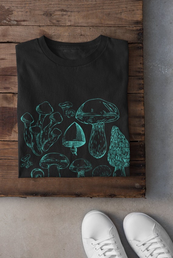 Mushroom Tshirt, Foraging Shirt, Grunge Clothing, Cottagecore Shirt, Nature Lover Shirt, Fungi T-shirt, Goblincore Shirt, Foraging Gifts