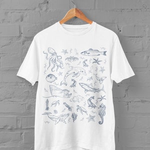 Vintage Style 90s Shirt, Sea Animal Tshirt, Retro Ocean Nature Tattoo Shirt, Sealife Gifts, Crustaceancore Ocean Dolphin Shirt, Unisex Tee