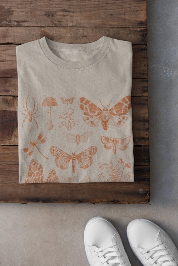 Mushroom Tshirt, Mushroomcore Shirt, Grunge Clothing, Cottagecore Shirt, Moths Tshirt, Fungi T-shirt, Goblincore Shirt, Indie Colthing