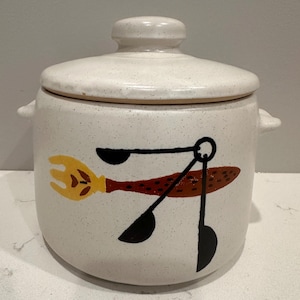 Vintage West Bend Stoneware Bean Crock 2 Qt Mid Century Modern 1960s