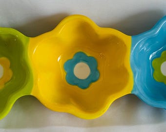 Vintage Flower Chip and Dip Tray – 3 Section Relish Server, MCM Ceramic Kitchen Decor