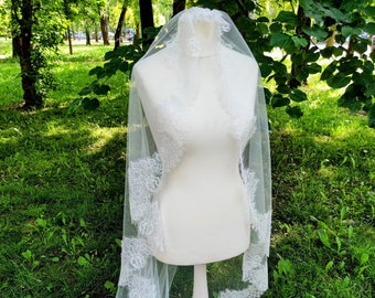 Mantilla Veil Cathedral Length in Soft Ivory with Chantilly Lace Trim Edge – Elegant Bridal Wedding Accessory