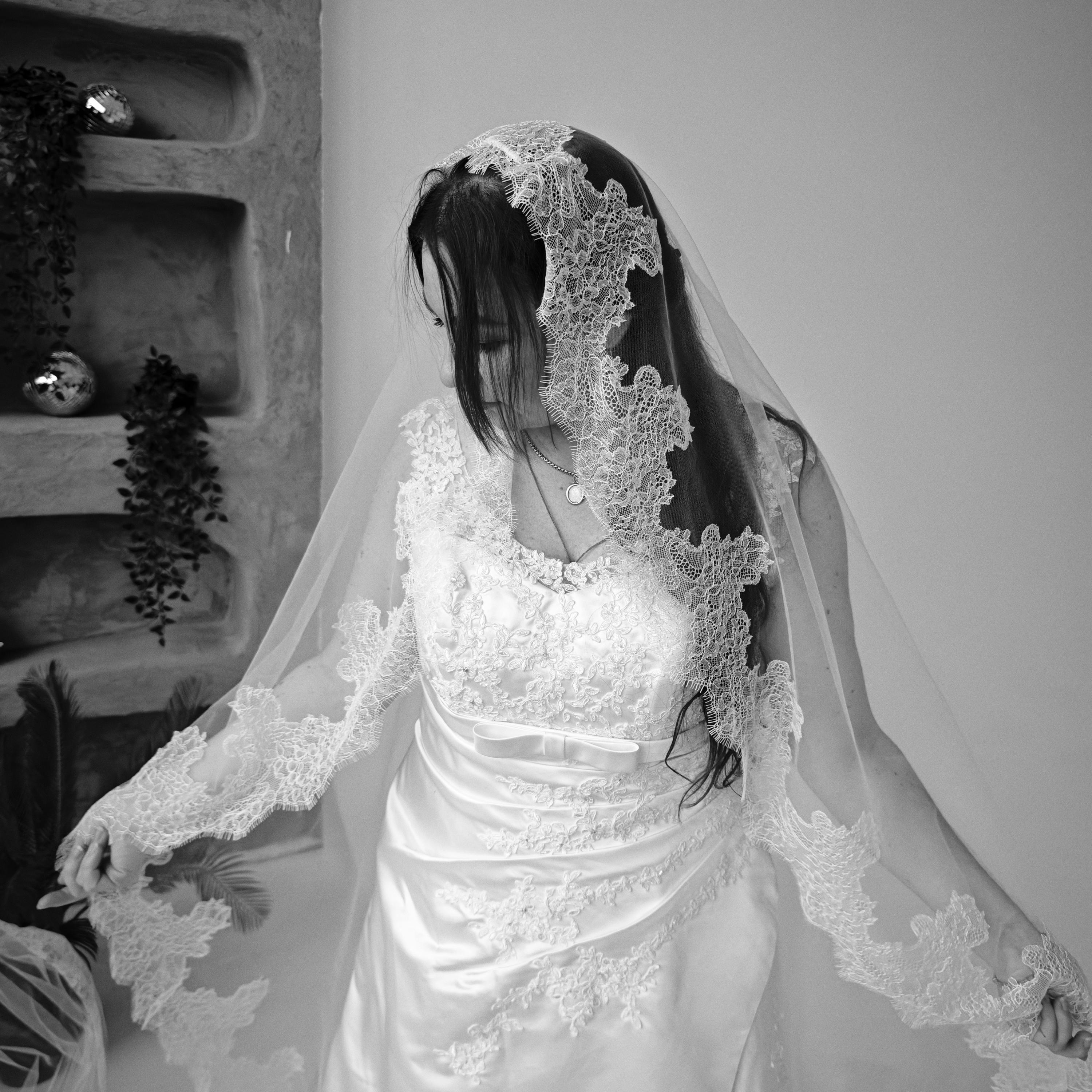 Lace Veil Hand Sewn Chantilly Trim, Ivory Mantilla Cathedral Veil, Fingertip to Royal Length